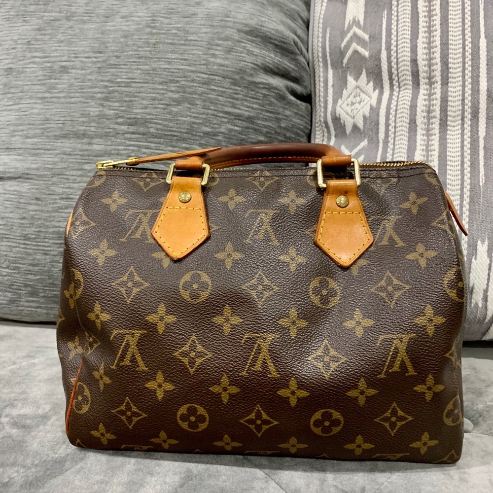 Louis Vuitton Speedy 25